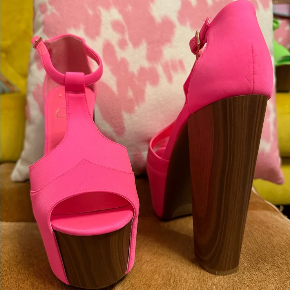 Jessica Simpson NWOB Hot Pink Platform Block Chunky Heels‎ Size 9